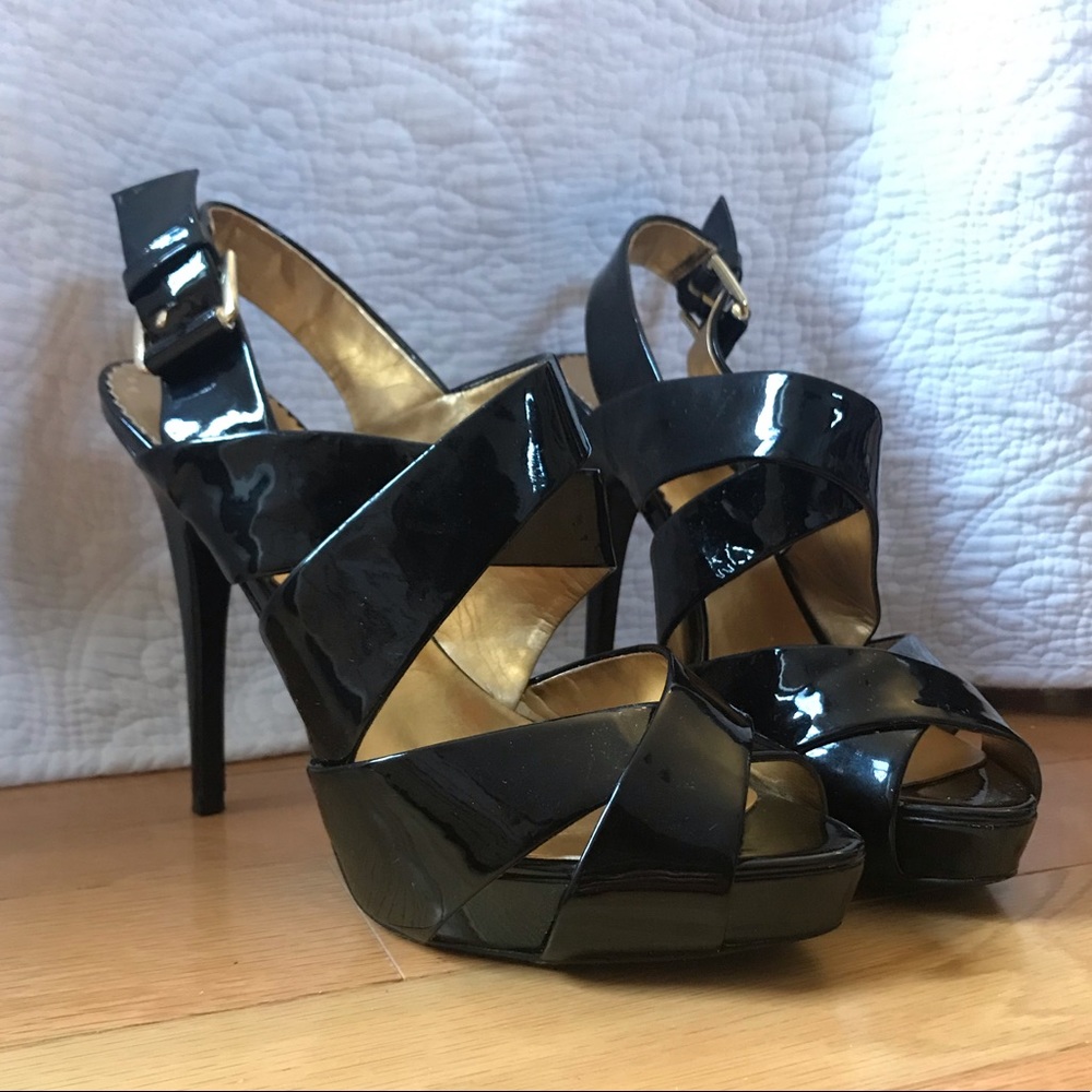 Report Signature sandal platforms